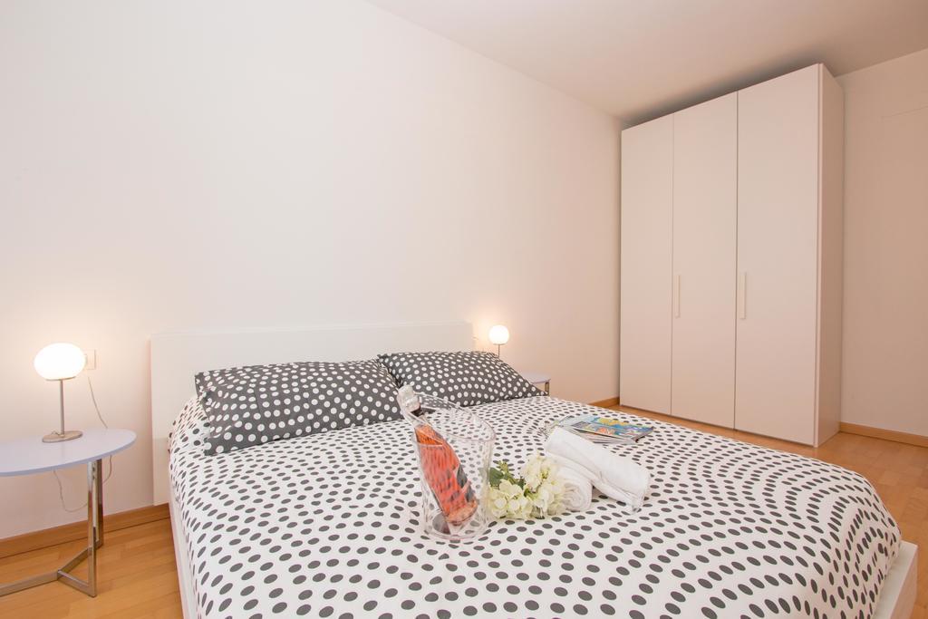 Benacus E4 Apartment By Wonderful Italy Сирмионе Экстерьер фото
